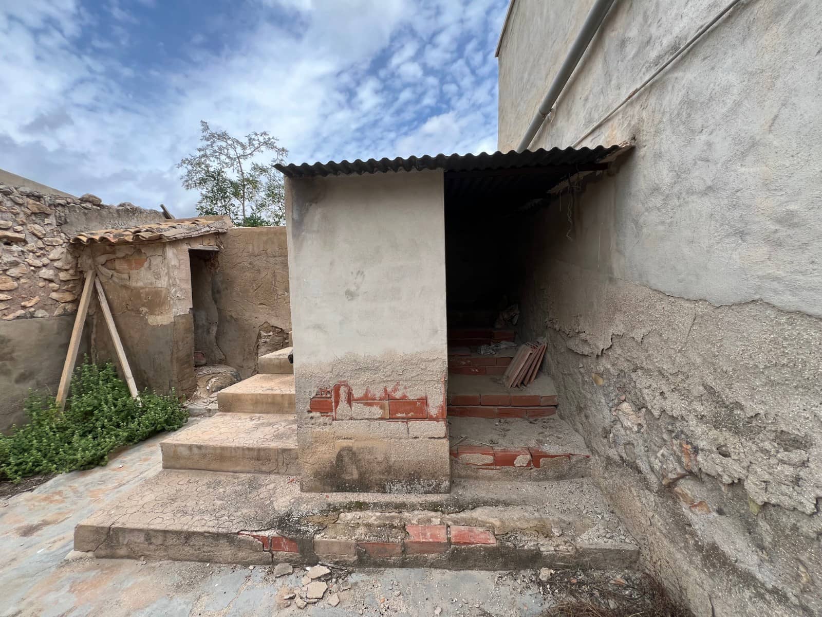 5 soverom Hus til salgs i Hondon de los Frailes med svømmebasseng - € 80 000 (Ref: 4143937)