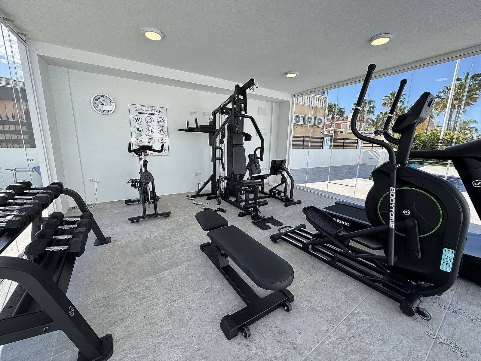 2 soveværelse Penthouse til salg i Playa Flamenca med swimmingpool - € 529.950 (Ref: 4143938)