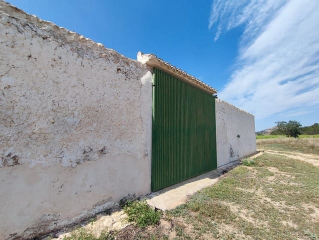 5 chambre Finca/Maison de Campagne à vendre à Yecla avec piscine garage - 675 000 € (Ref: 4309517)