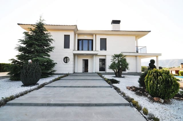 4 Zimmer Villa zu verkaufen in Villena mit Pool Garage - 1.250.000 € (Ref: 4309518)