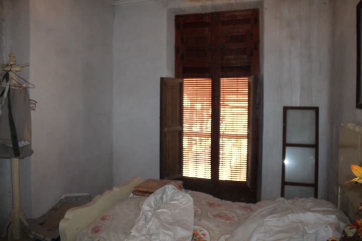 5 bedroom Townhouse for sale in Pinoso with pool - € 113,300 (Ref: 4309527)