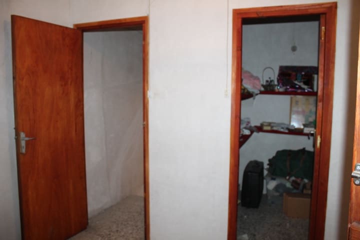 5 bedroom Townhouse for sale in Pinoso with pool - € 113,300 (Ref: 4309527)