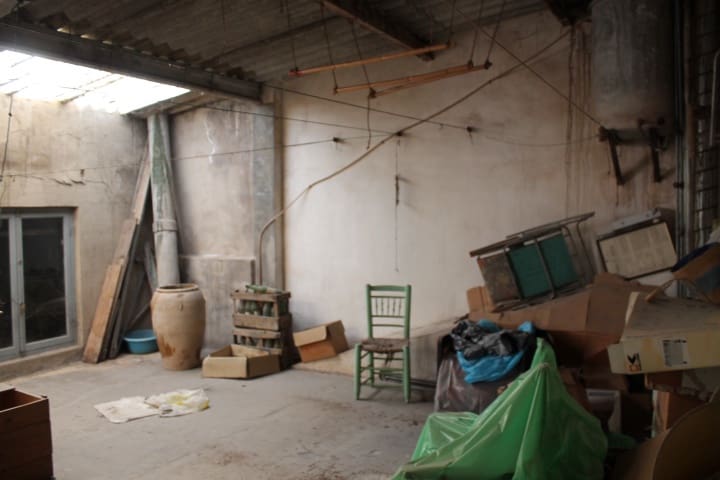 5 bedroom Townhouse for sale in Pinoso with pool - € 113,300 (Ref: 4309527)