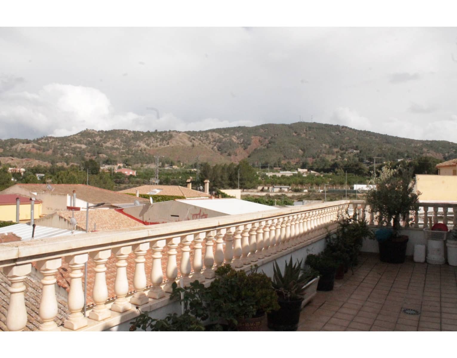 5 soveværelse Byhus til salg i Pinoso med swimmingpool - € 329.000 (Ref: 4309530)