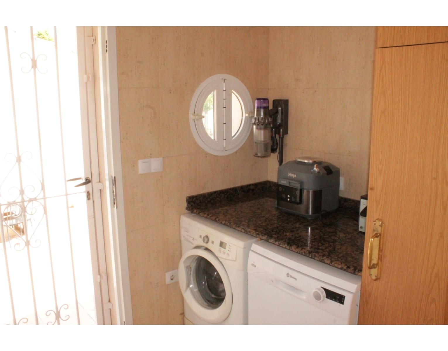 3 soveværelse Villa til salg i Barinas med swimmingpool - € 320.000 (Ref: 4309543)