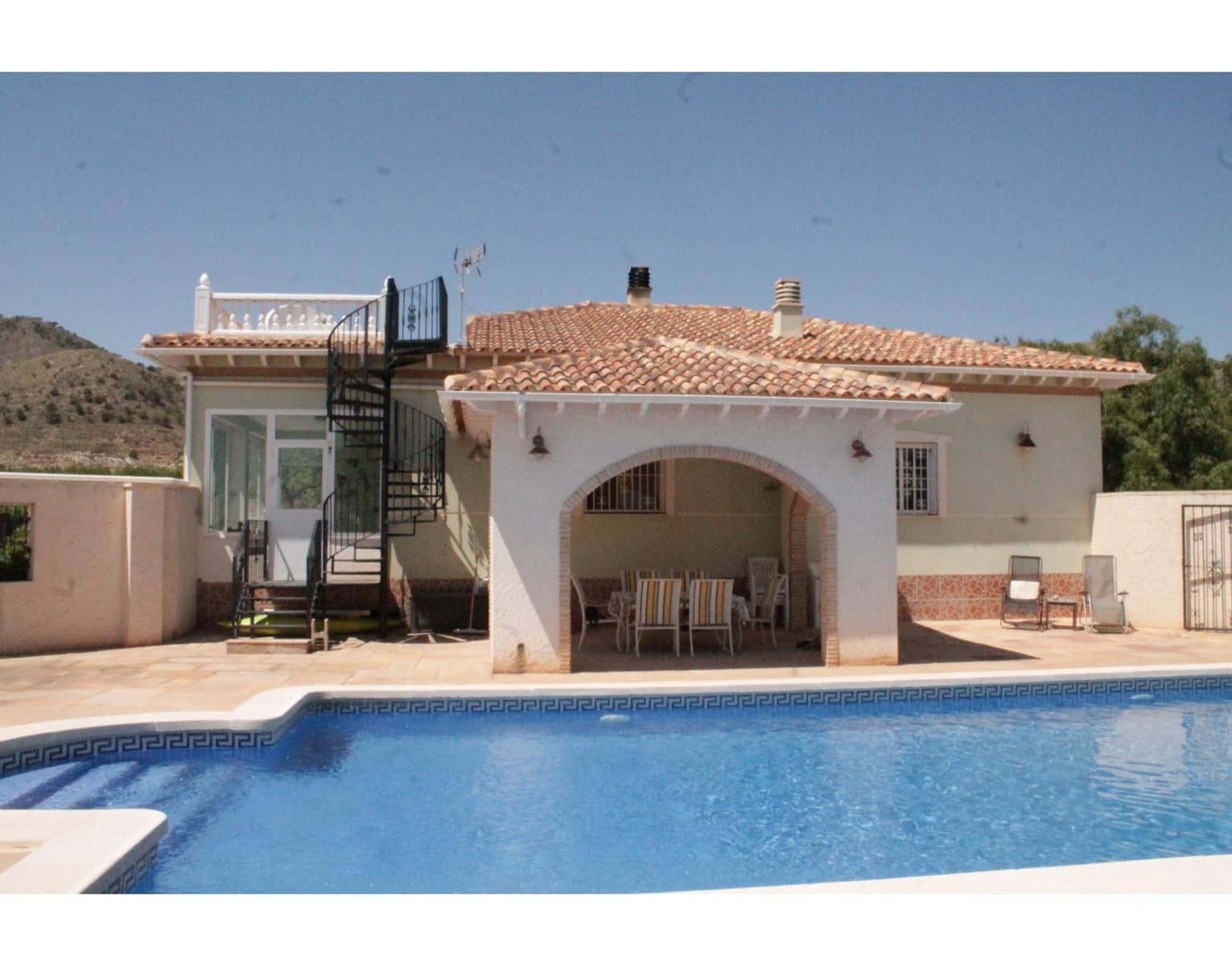 3 soveværelse Villa til salg i Barinas med swimmingpool - € 320.000 (Ref: 4309543)