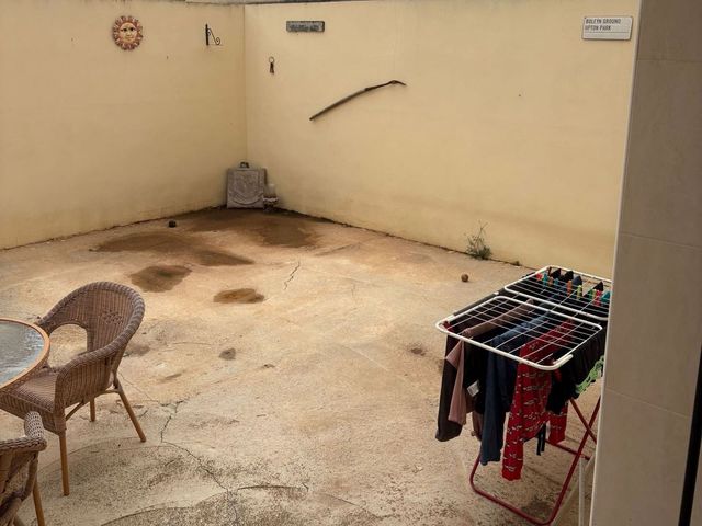 4 soveværelse Byhus til salg i Pinoso med garage - € 175.000 (Ref: 4309575)
