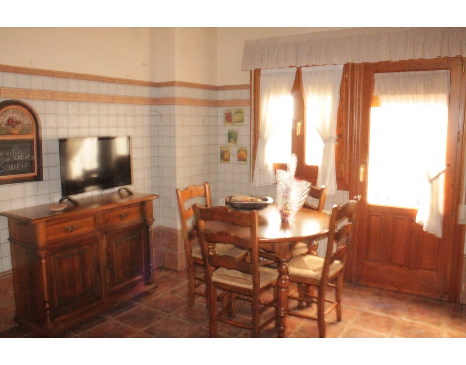 4 bedroom Townhouse for sale in Pinoso with pool - € 233,500 (Ref: 4309577)