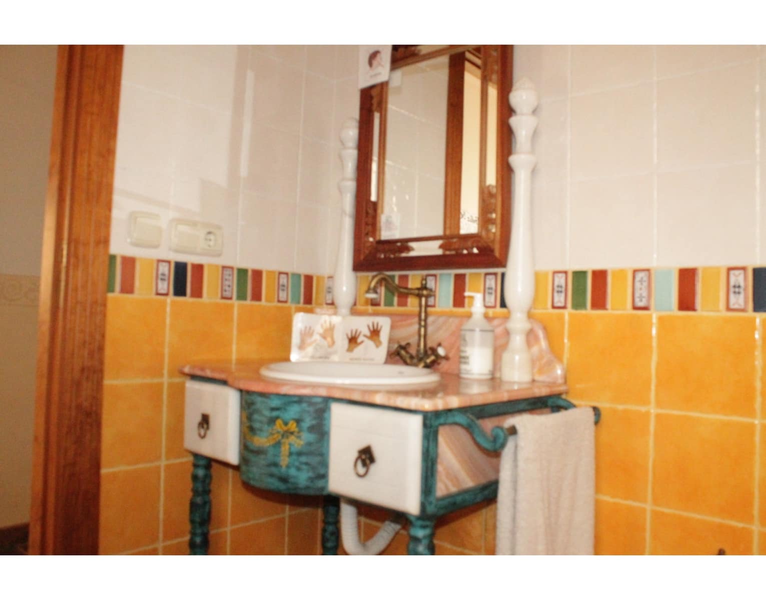 4 bedroom Townhouse for sale in Pinoso with pool - € 233,500 (Ref: 4309577)