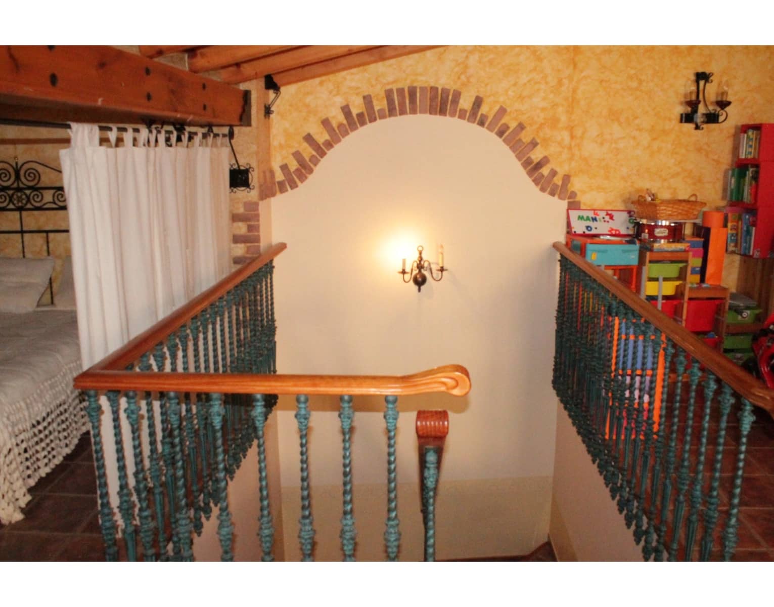 4 bedroom Townhouse for sale in Pinoso with pool - € 233,500 (Ref: 4309577)