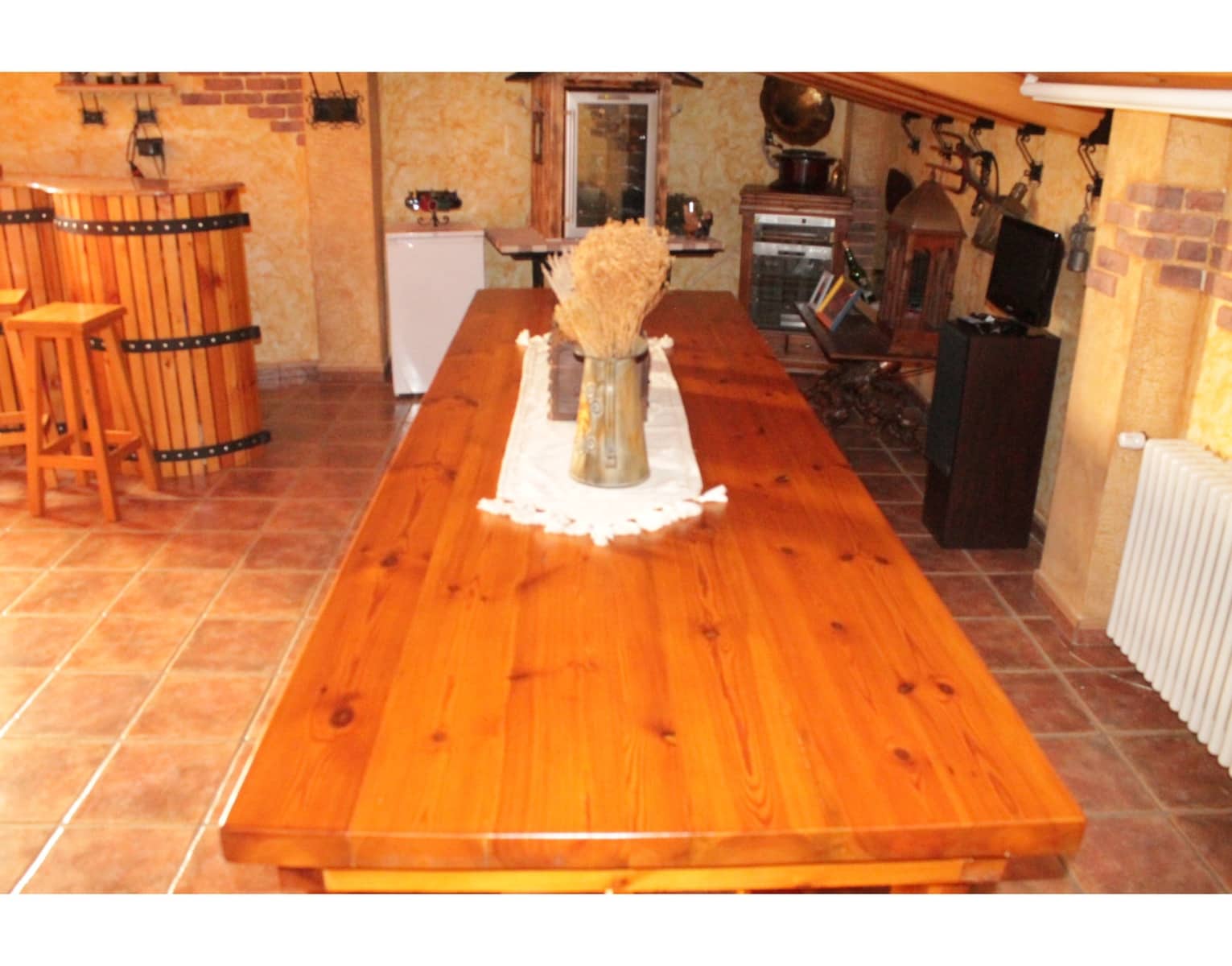 4 bedroom Townhouse for sale in Pinoso with pool - € 233,500 (Ref: 4309577)