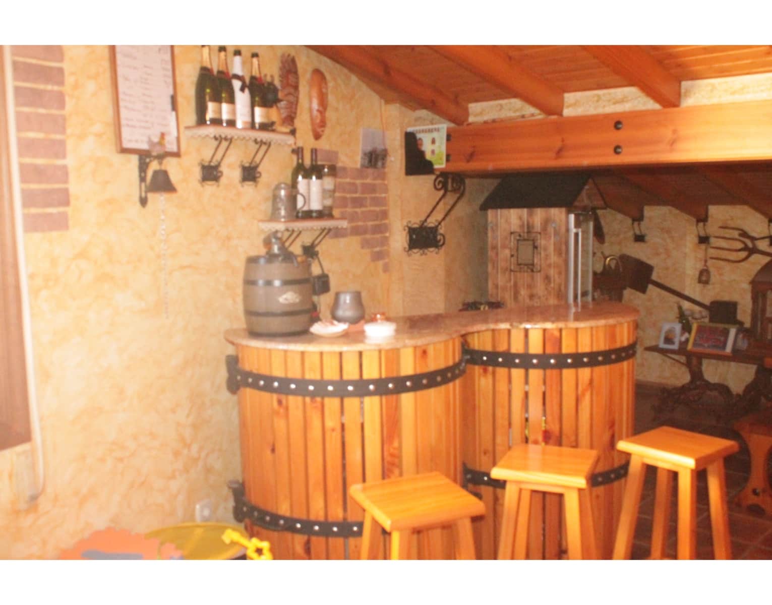 4 bedroom Townhouse for sale in Pinoso with pool - € 233,500 (Ref: 4309577)