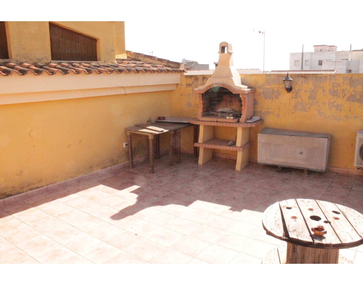 4 bedroom Townhouse for sale in Pinoso with pool - € 233,500 (Ref: 4309577)