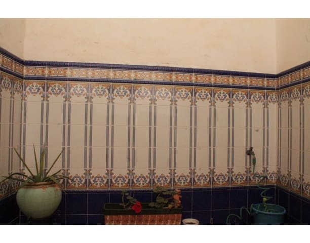 4 soveværelse Byhus til salg i Pinoso med swimmingpool - € 233.500 (Ref: 4309577)