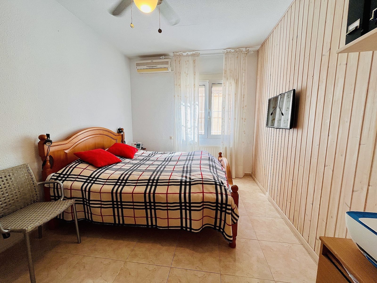 7 bedroom Villa for sale in San Miguel de Salinas with pool - € 375,000 (Ref: 4309601)