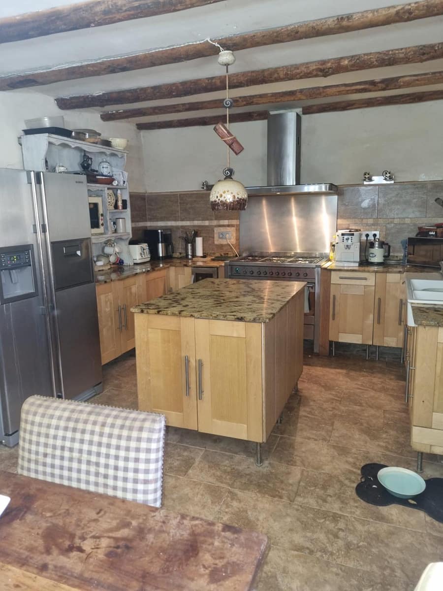 6 soveværelse Finca/Landehus til salg i Lel med swimmingpool - € 425.000 (Ref: 4309608)