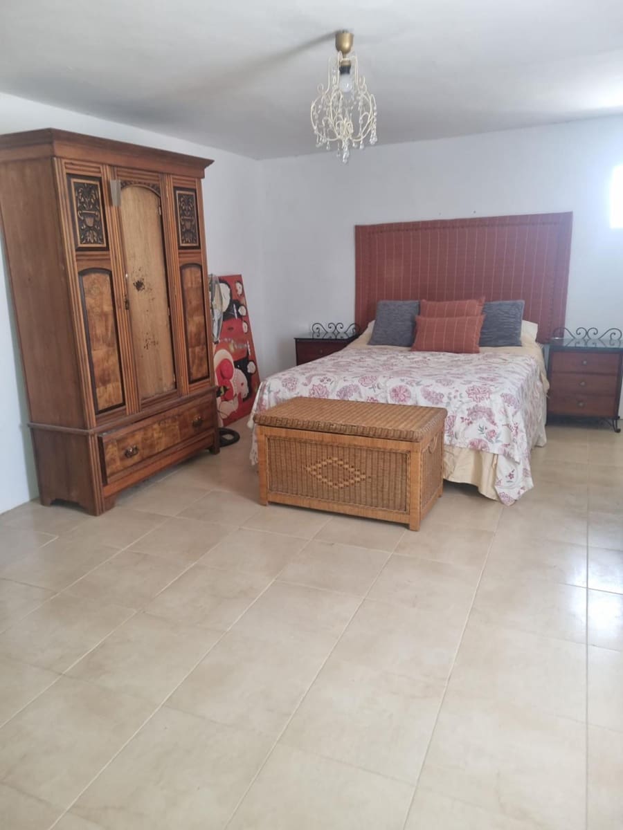 6 soveværelse Finca/Landehus til salg i Lel med swimmingpool - € 425.000 (Ref: 4309608)