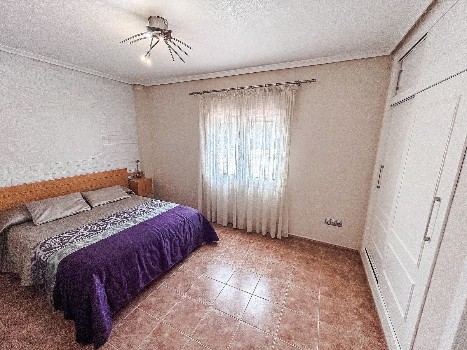 5 slaapkamer Huis te koop in Pinoso met zwembad garage - € 249.000 (Ref: 4309643)