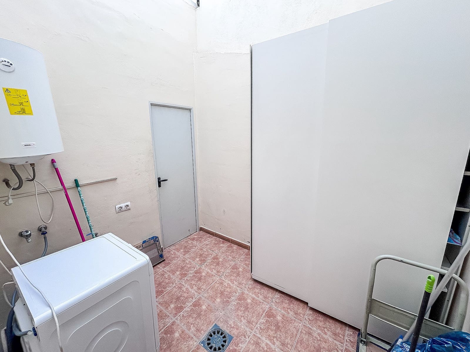 5 slaapkamer Huis te koop in Pinoso met zwembad garage - € 249.000 (Ref: 4309643)