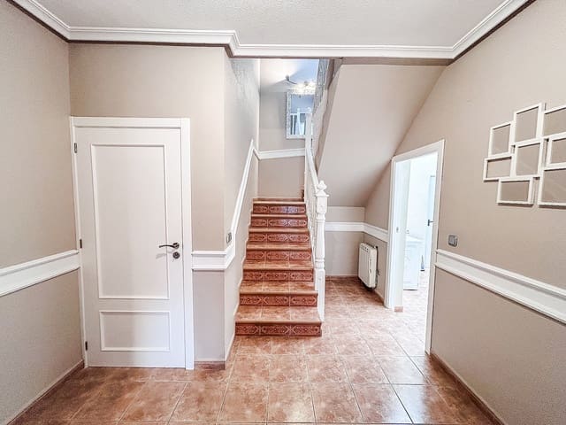 5 slaapkamer Huis te koop in Pinoso met zwembad garage - € 249.000 (Ref: 4309643)