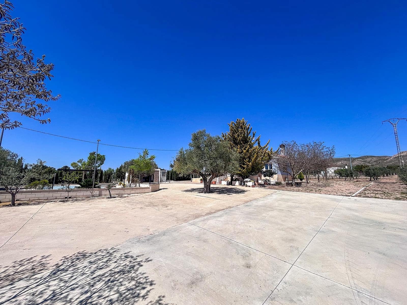 4 soverom Villa til salgs i Yecla med svømmebasseng - € 359 995 (Ref: 4309652)