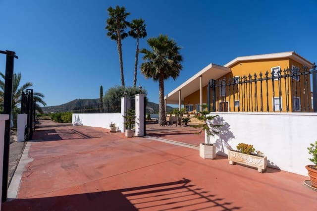4 Zimmer Finca/Landgut zu verkaufen in Desamparados - Hurchillo - Torremendo, Orihuela mit Pool Garage - 675.000 € (Ref: 4309658)