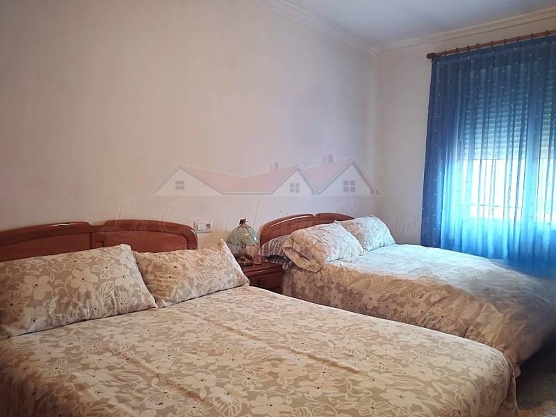 2 soveværelse Finca/Landehus til salg i Pinoso med swimmingpool - € 157.700 (Ref: 4309684)