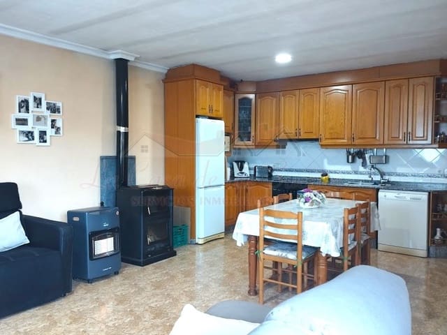 2 slaapkamer Finca/Landhuis te koop in Ubeda, Pinoso met zwembad - € 157.700 (Ref: 4309684)