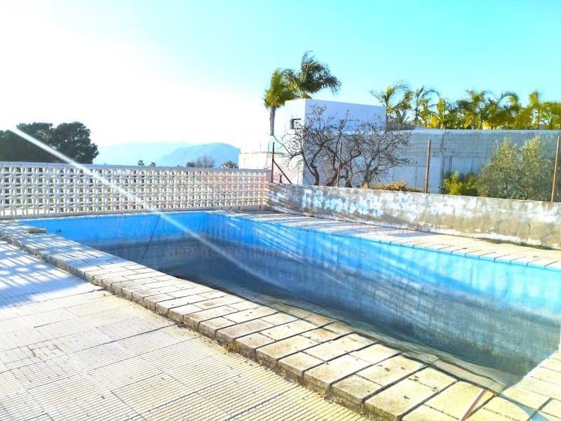 4 soveværelse Villa til salg i Petrel / Petrer med swimmingpool - € 349.900 (Ref: 4309730)