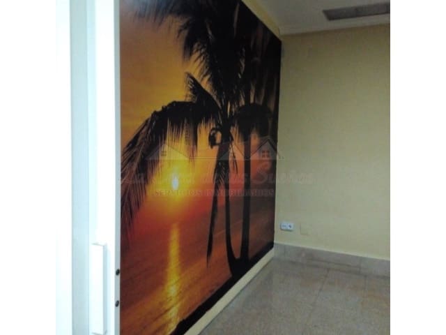 Commercieel te koop in Sax met zwembad - € 190.000 (Ref: 4309756)