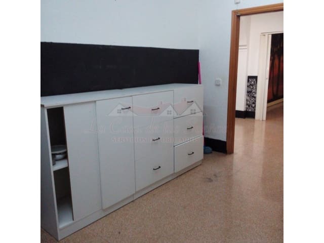 Commercieel te koop in Sax met zwembad - € 190.000 (Ref: 4309756)