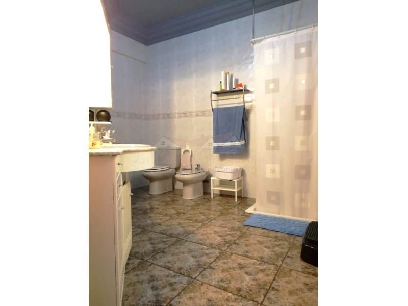 6 soveværelse Byhus til salg i Caudete med swimmingpool - € 183.000 (Ref: 4309767)