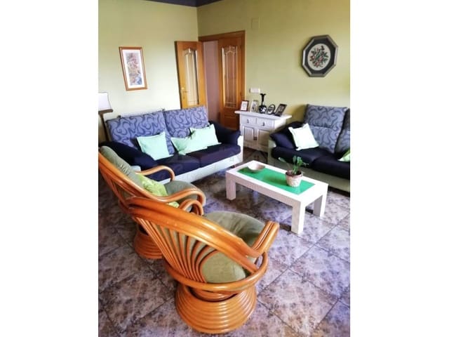 6 bedroom Townhouse for sale in Caudete with pool - € 183,000 (Ref: 4309767)