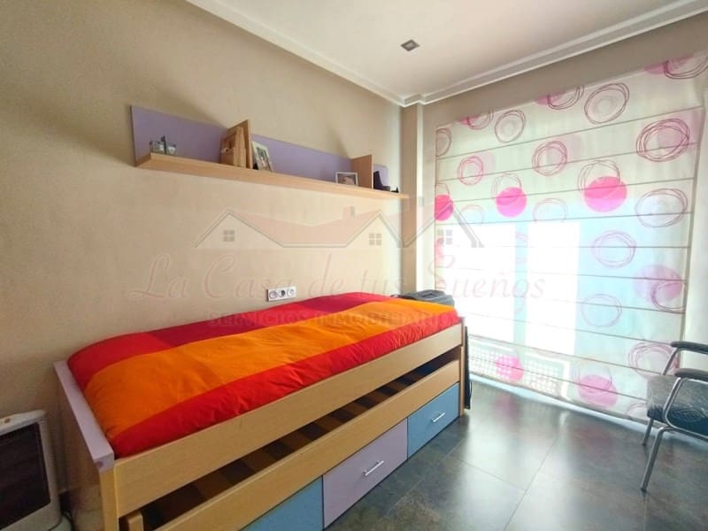 3 soveværelse Lejlighed til salg i Elda med swimmingpool - € 230.000 (Ref: 4309777)