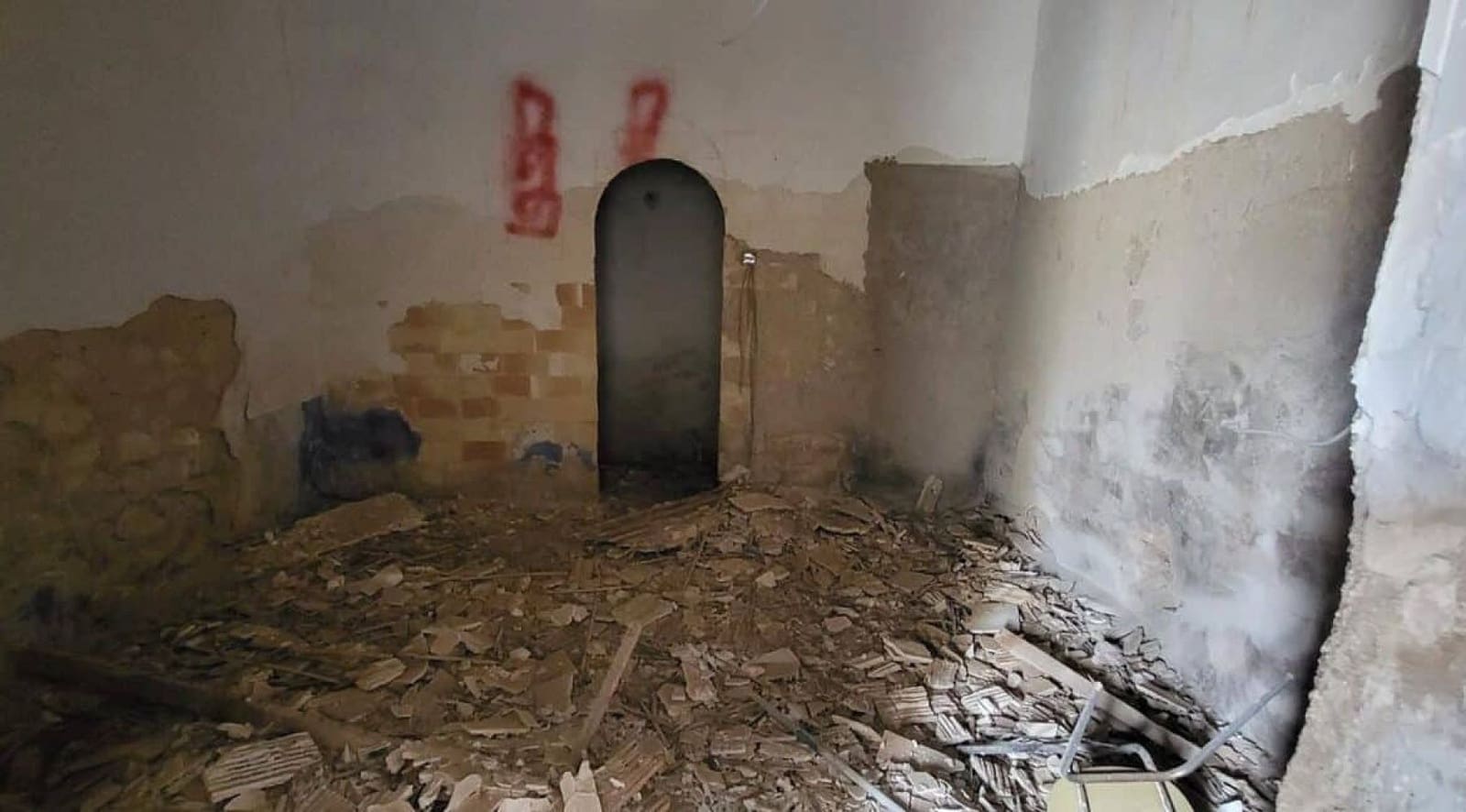 Finca/Country House for sale in La Romana with pool - € 40,000 (Ref: 4309818)