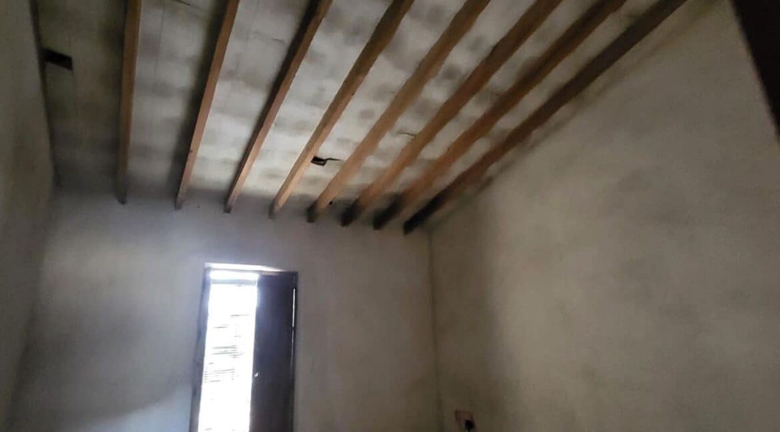 Finca/Country House for sale in La Romana with pool - € 40,000 (Ref: 4309818)