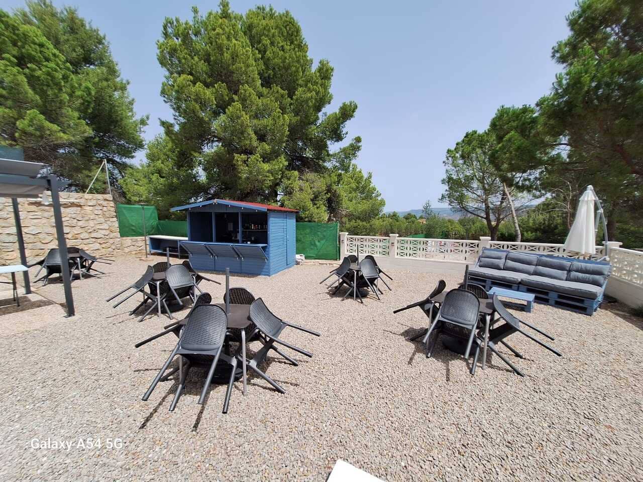 9 soveværelse Erhverv til salg i Ayora med swimmingpool - € 620.000 (Ref: 4309839)