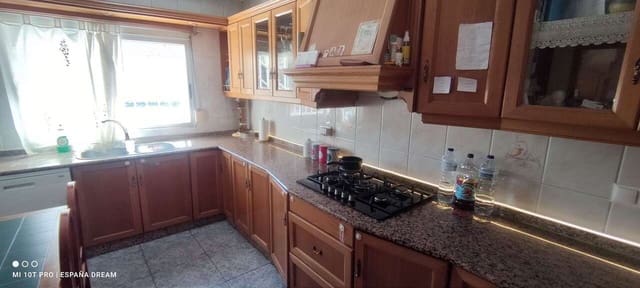 6 slaapkamer Halfvrijstaande villa te koop in Monóvar / Monóver met zwembad - € 179.995 (Ref: 4309840)
