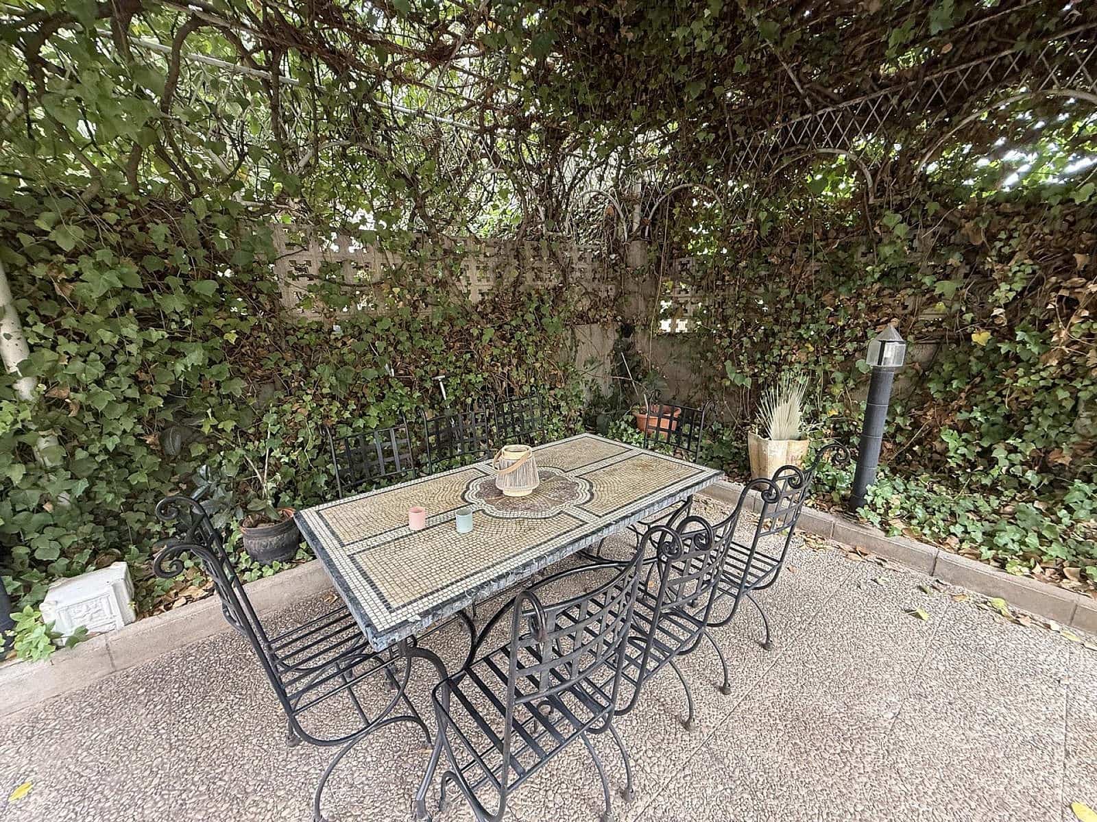 4 soveværelse Villa til salg i Elda med swimmingpool garage - € 385.000 (Ref: 4312371)