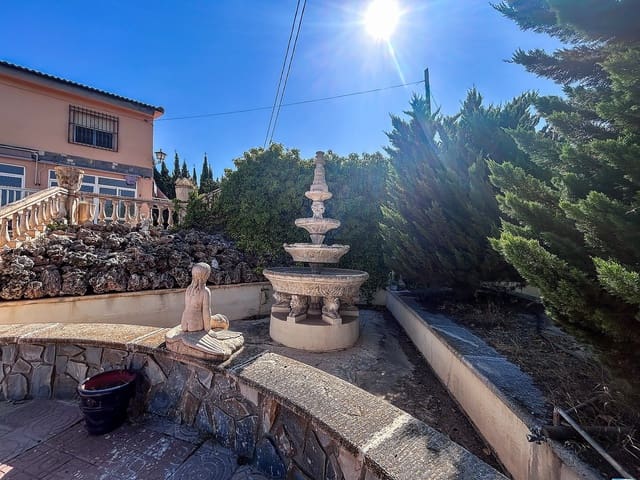 4 bedroom Finca/Country House for sale in Sax with pool garage - € 227,000 (Ref: 4313715)