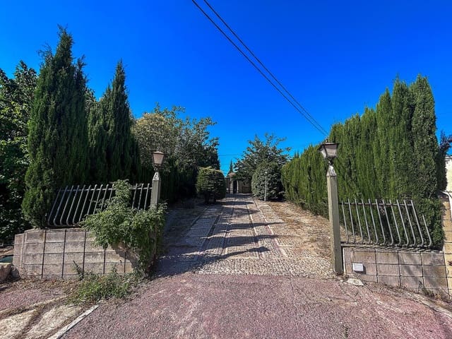 4 bedroom Finca/Country House for sale in Sax with pool garage - € 227,000 (Ref: 4313715)