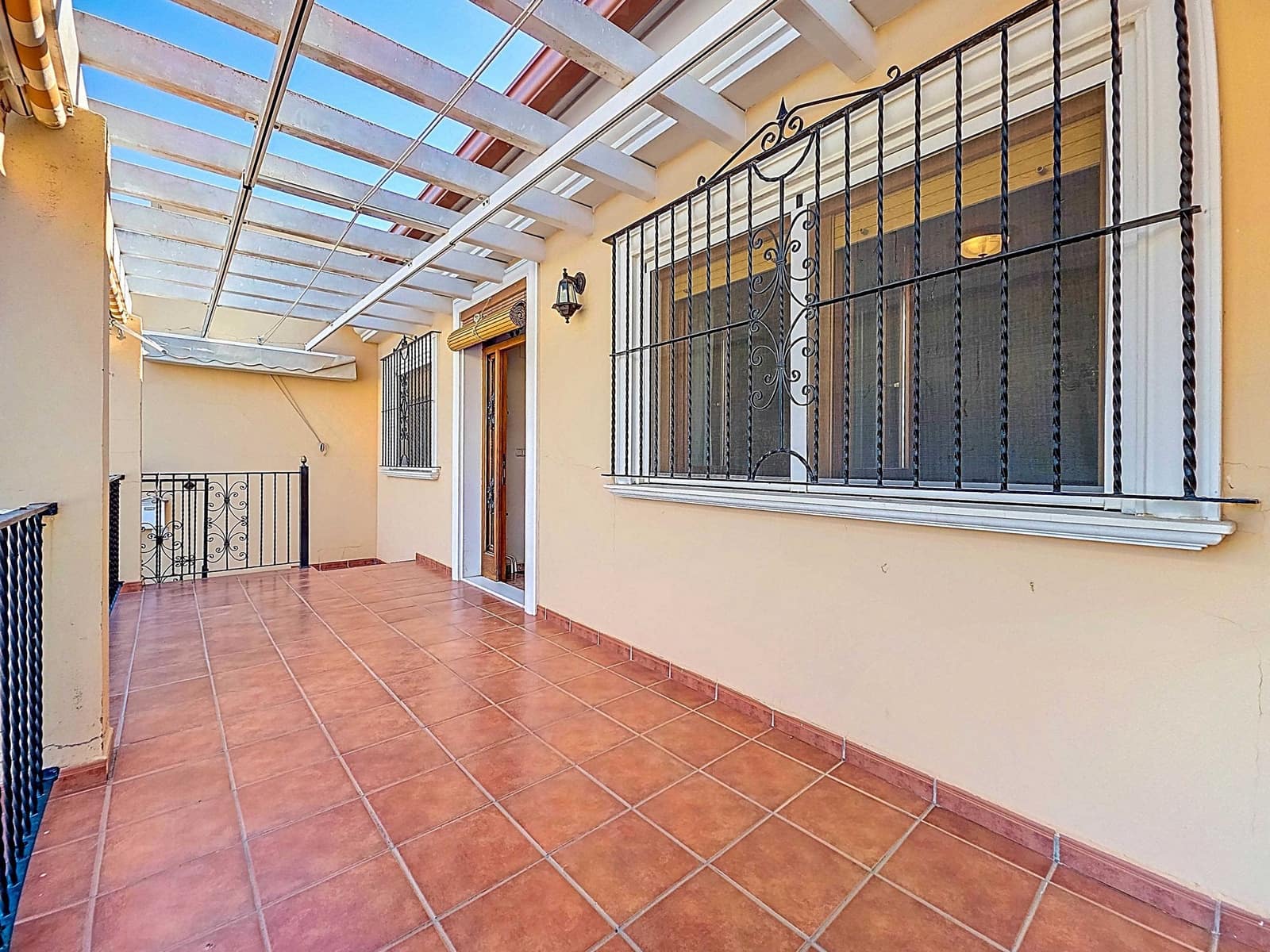 3 slaapkamer Huis te koop in Pinoso met zwembad garage - € 199.000 (Ref: 4386437)