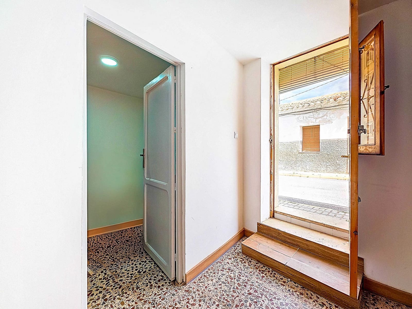 Casa de 3 habitaciones en Pinoso en venta con piscina - 124.900 € (Ref: 4386438)