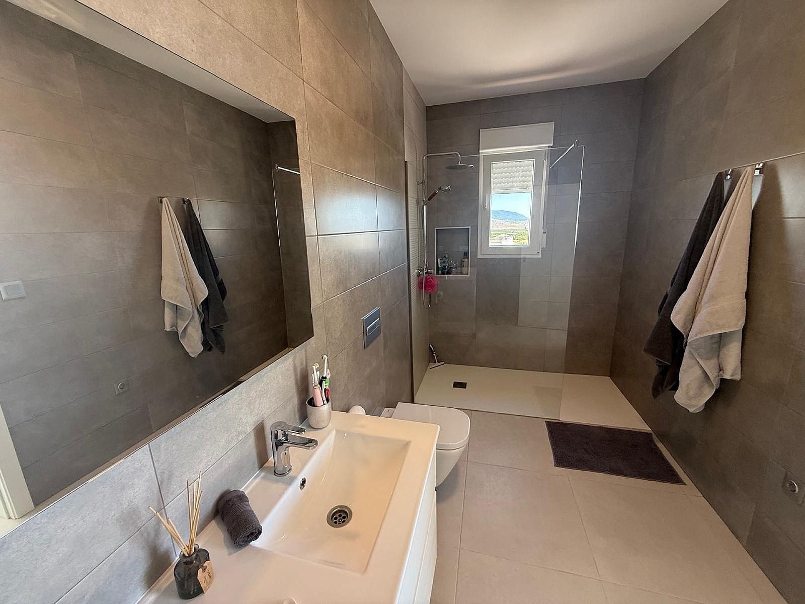 3 Zimmer Villa zu verkaufen in Pinoso mit Pool - 375.000 € (Ref: 4403318)