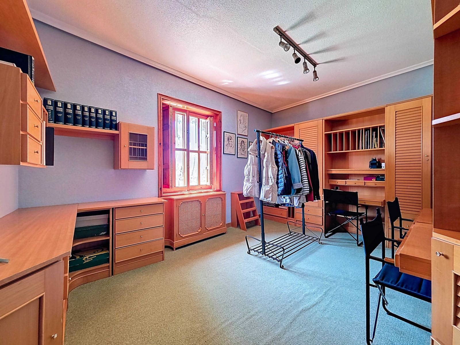 6 quarto Moradia para venda em Elda com piscina - 1 099 000 € (Ref: 4423725)