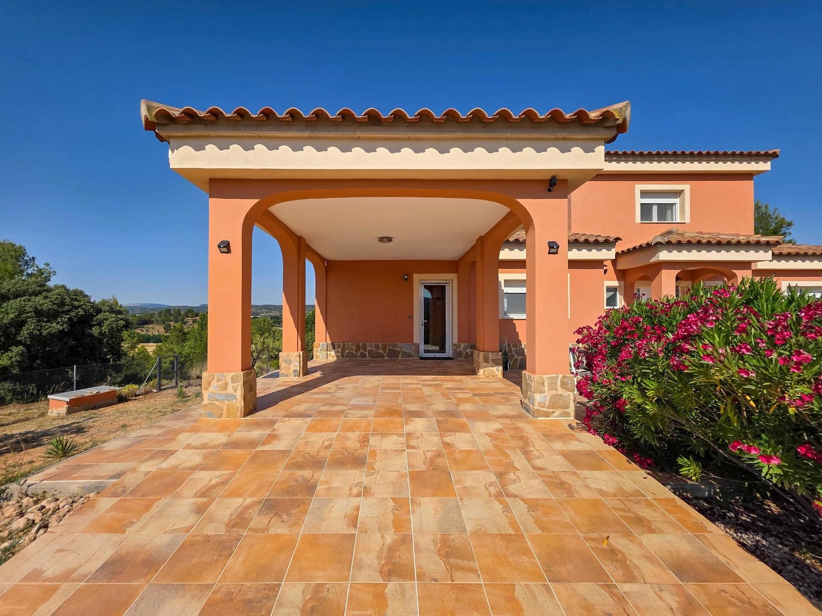 2 Zimmer Villa zu verkaufen in Ayora mit Pool - 499.500 € (Ref: 4423726)