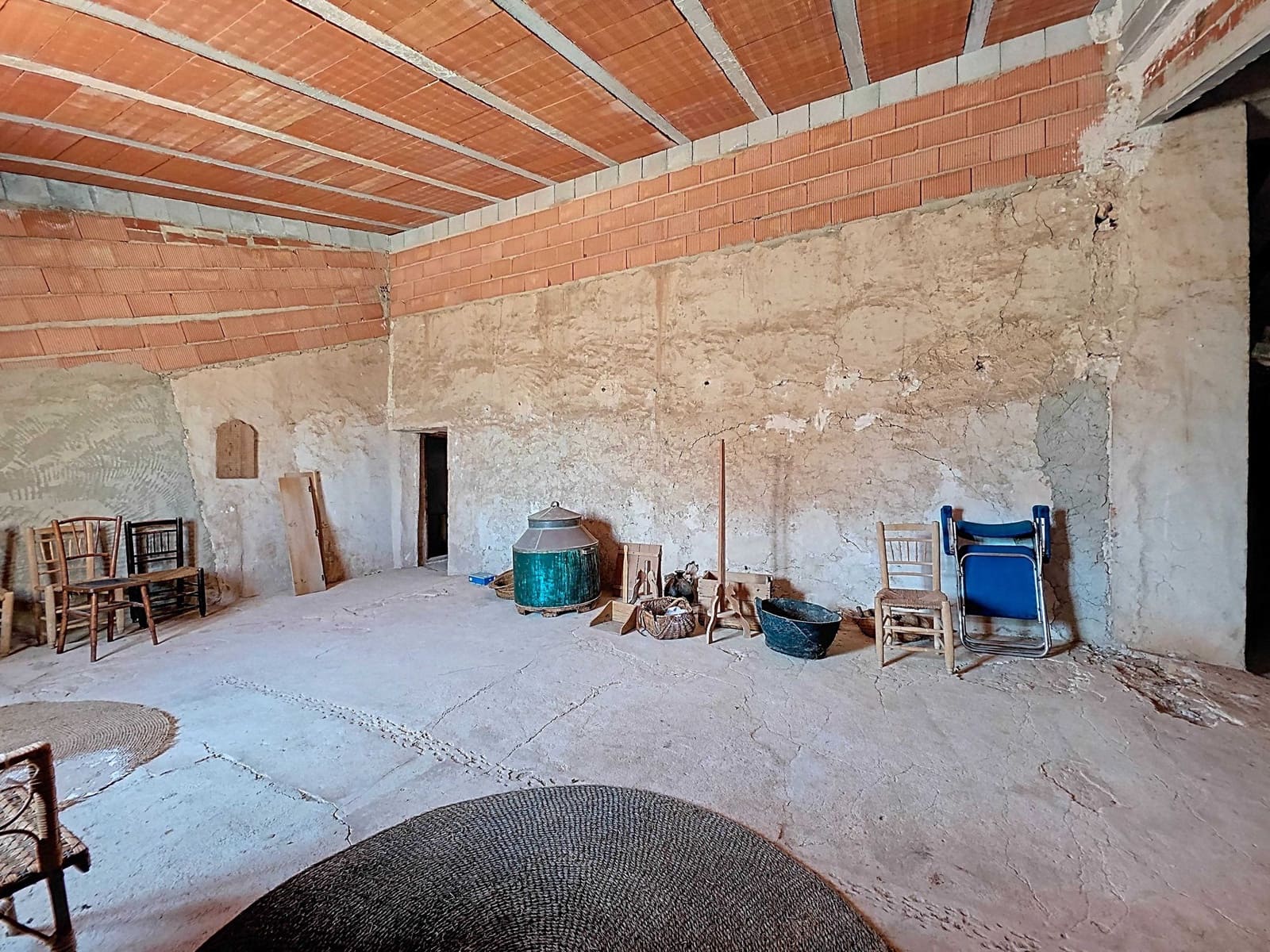 Finca/Herregård til salgs i Pinoso med svømmebasseng garasje - € 310 000 (Ref: 4423727)