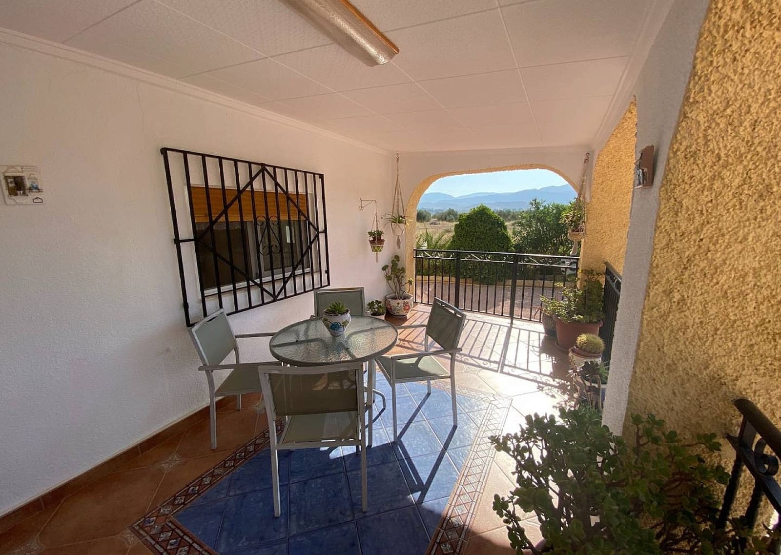 5 soveværelse Villa til salg i Sax med swimmingpool garage - € 299.995 (Ref: 4553208)