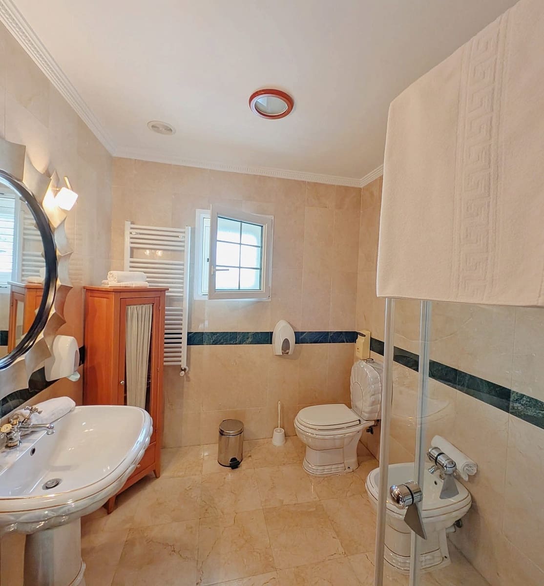 8 sypialnia Finka/Dom wiejski na sprzedaż w Jumilla z basenem - 1 450 000 € (Ref: 4589955)