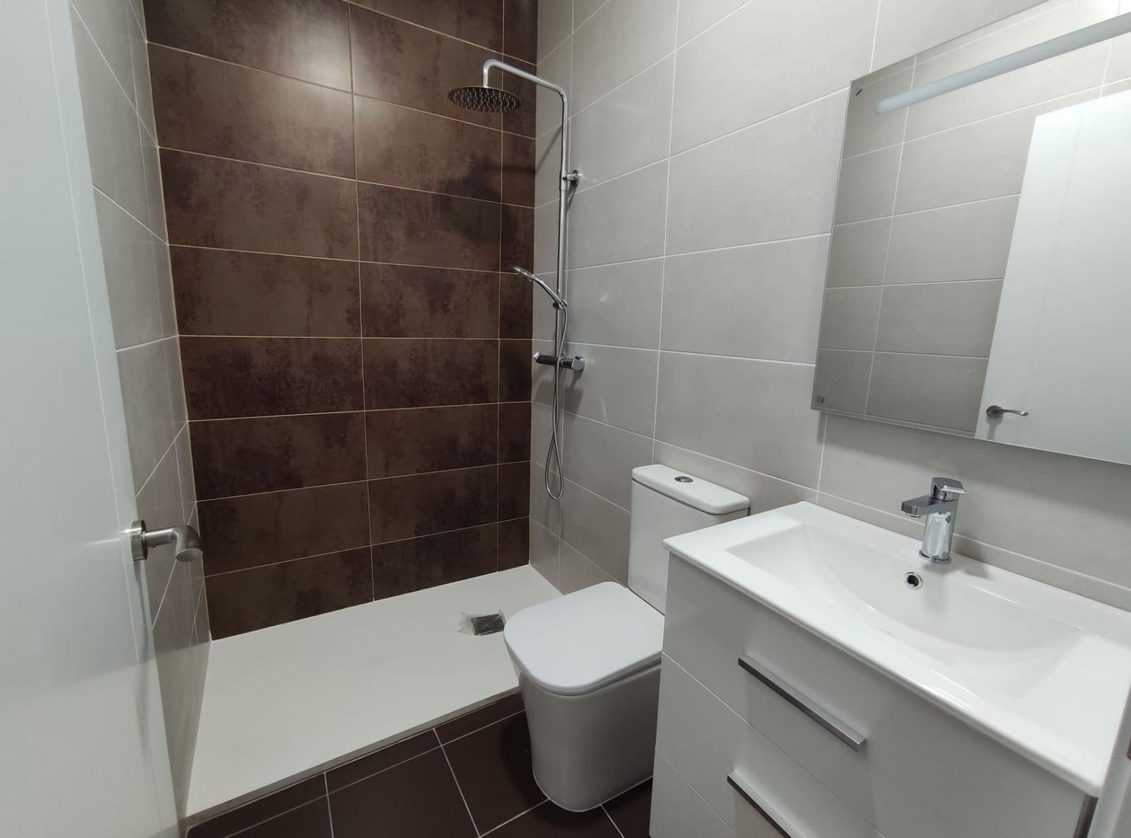 3 soverom Hus til salgs i Petrel / Petrer med svømmebasseng - € 160 000 (Ref: 4667070)